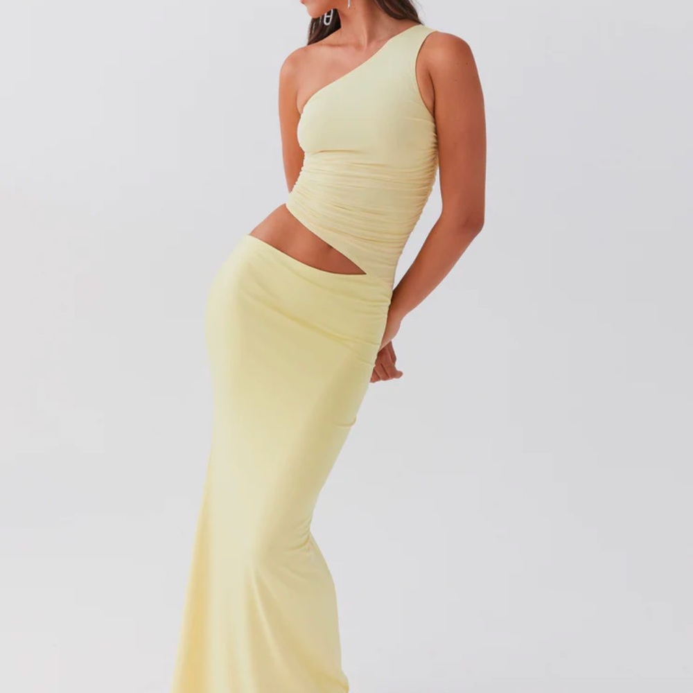 Peppermayo Exclusive - Seranella One Shoulder Maxi Dress - Lemon